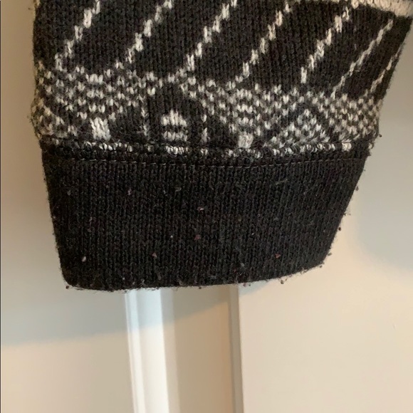 American Eagle Zip up Fleece Sweater - Picture 6 of 6